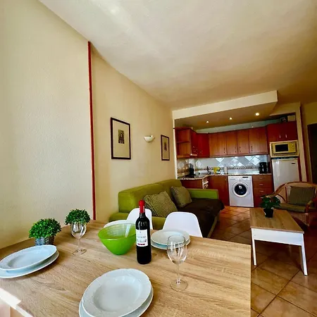 Beachfront In Benalbeach Apartment