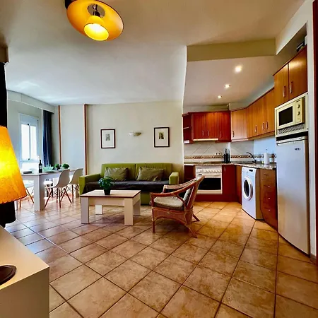 Beachfront In Benalbeach Lejlighed *
